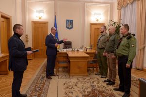 Андрій Парубій вручив грамоти «За заслуги перед Українським народом».