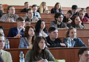 Народний депутат України Віктор Чумак під час Національного дебатного турніру