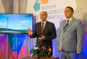Брифінг Андрія Парубія та голови Львівскої обласної ради Олександра Ганущака