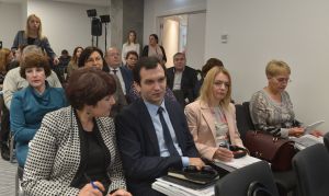 Тристороння зустріч щодо майбутньої пенсійної системи в Україні.