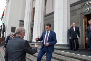Зустріч Голови Верховної Ради України Дмитра Разумкова з Головою Сейму Литовської Республіки Вікторасом Пранцкєтісом. 
