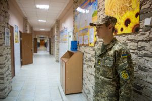 Робоча поїздка Голови Верховної Ради України Дмитра Разумкова до Дніпропетровської, Запорізької та Донецької областей. Дмитро Разумков ознайомився з роботою ліцею-інтерната з посиленою військово-фізичною підготовкою 