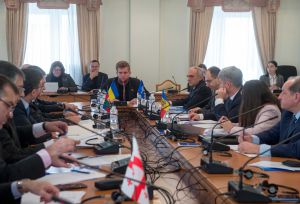 12-а сесія Парламентської асамблеї Організації за демократію та економічний розвиток – ГУАМ продовжує свою роботу у Верховній Раді України. 

Засідання Комітета ПА ГУАМ з торгово-економічних питань
