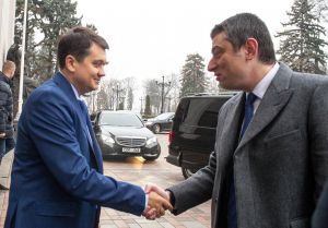 Голова Верховної Ради України Дмитро Разумков зустрівся з Прем'єр-міністром Грузії Георгіем Гахарія


