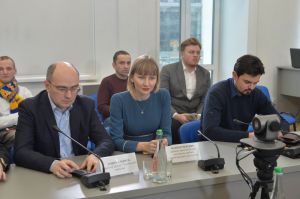 Круглий стіл в Укрінформі на тему: 