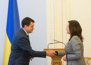 Зустріч Голови ВР України Дмитра Разумкова з представниками Проекту ЄС/ПРООН з парламентської реформи та Вестмінстерської Фундаціі за демократію на чолі з керівницей групи проектів ПРООН у сфері демократичного врятування Оленою Урсу