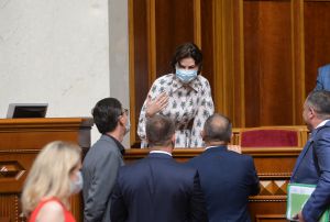 Голова Верховної Ради України Дмитро Разумков відкрив четверту сесію Верховної Ради дев’ятого скликання.