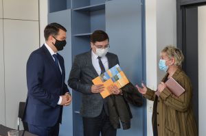 Робочий візит Голови Верховної Ради України Д.Разумкова до Федеративної Республіки Німеччина. Зустріч з Ґабріелою Гайнріх