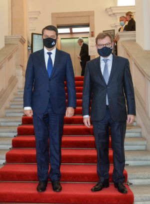 Офіційний візит Голови Верховної Ради України Д.Разумкова до Федеративної Республіки Німеччина. Зустріч Голови Верховної Ради України Д.Разумкова із заступником голови парламентської фракції ХДС / ХСС Йоганном Вадефулем
