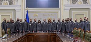 Голова Парламенту Дмитро Разумков  з нагоди 29-тої річниці з дня утворення Управління державної охорони України нагородив військовослужбовців УДО відзнаками Верховної Ради
