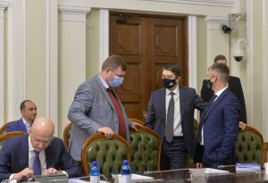 Голова ВР України Дмитро Разумков провів нараду депутатських фракцій (депутатських груп) по НАЗК