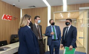Голова Верховної Ради України Дмитро Разумков зустрівся з Представниками Американської торговельної палати. Місце - Офіс Американської торгівельної палати.