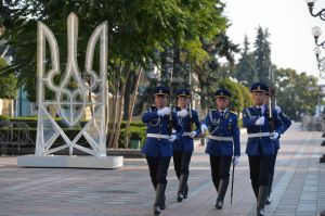 Урочиста церемонія підняття Прапора Незалежності України до Дня Державного Прапора України на площі Конституції перед будівлею Парламенту. 