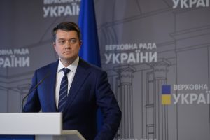 Брифінг Голови Верховної Ради України Дмитра Разумкова