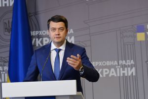 Брифінг Голови Верховної Ради України Дмитра Разумкова 5 жовтня
