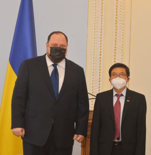 Зустріч Голови Верховної Ради України Руслана Стефанчука з Надзвичайним і Повноважним Послом КНР в Україні Фань Сяньжуном.