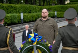 Голова Верховної Ради України Руслан Стефанчук разом із Президентом Стортингу Королівства Норвегія Масудом Гаракхані вшанували пам’ять загиблих у Другій світовій війні та полеглих захисників України в російсько-українській війні