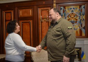 Голова Верховної Ради України Руслан Стефанчук зустрівся з Надзвичайним і Повноважним Послом Сполученого Королівства Великої Британії та Північної Ірландії в Україні Меліндою Сіммонс