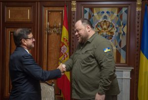 Голова Верховної Ради України Руслан Стефанчук зустрівся із Надзвичайним і Повноважним Послом Королівства Іспанія в Україні Рікардо Лопесом-Арандою Хагу