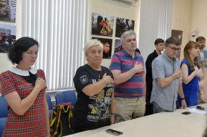 Командувач Об’єднаних сил ЗСУ генерал-лейтенант Сергій Наєв за поданням НСЖУ нагородив українських журналістів військовими відзнаками