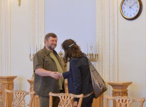 Перший заступник Голови  Верховної Ради України Олександр Корнієнко зустрівся сьогодні у  Парламенті з Головою українського офісу Організації економічного співробітництва та розвитку (OECD) Розарією Пуглісі та її заступником Міхалем Фаленчиком.