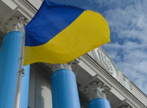У День Державного Прапора України біля Верховної Ради України за участі Голови Верховної Ради України Руслана Стефанчука відбулось підняття Національного знамена