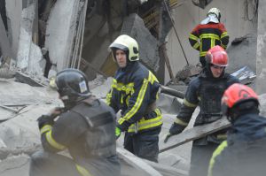 Наслідки ракетних обстрілів у столиці